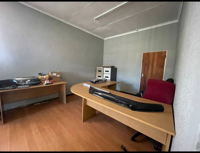 990M² WORKSHOP FOR SALE IN BRAKPAN CENTRAL